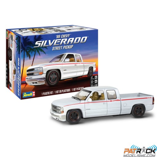 1/25e Revell 1999 Chevy Silverado Custom Pickup