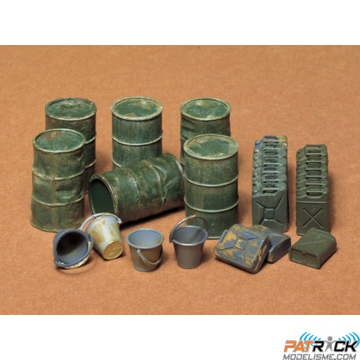 1/35e Tamiya Kit de Jerry Can, barils et sceaux