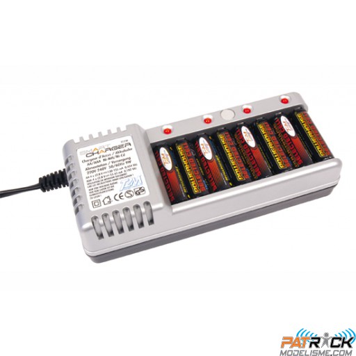 Chargeur 8 piles rechargeables SMART CHARGER 220V