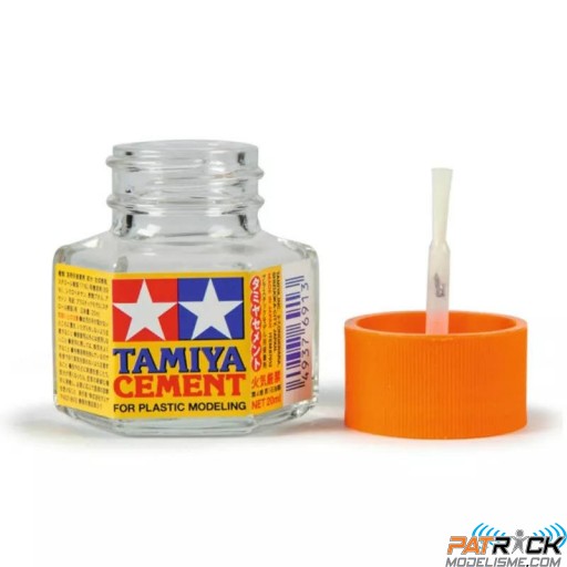 Colle Tamiya liquide 20ml