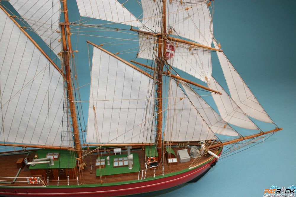 1/50e Billing Boats Lilla Dan 578