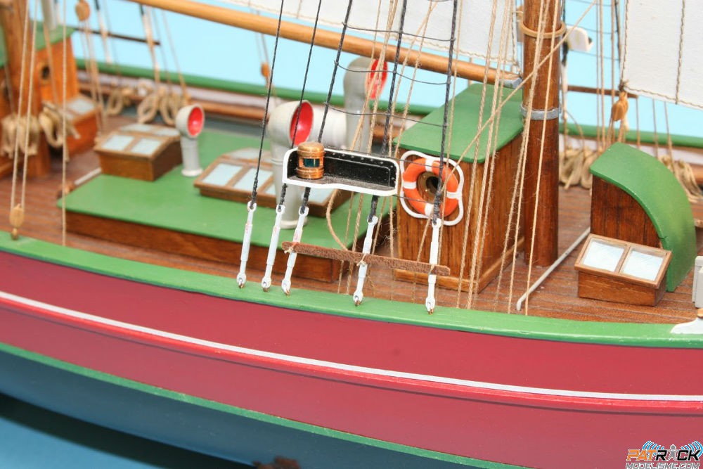 1/50e Billing Boats Lilla Dan 578