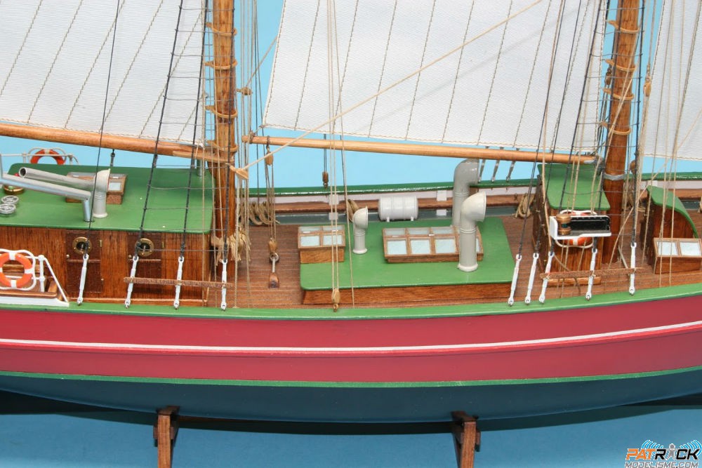 1/50e Billing Boats Lilla Dan 578
