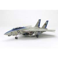 1/48e Tamiya Grumman F-14D Tomcat SUR-COMMANDE