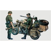 1/35e Italeri Moto Side car BMW R75