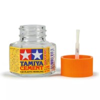 Colle Tamiya liquide 20ml