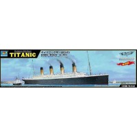 1/200e Trumpeter RMS TITANIC + LEDS SUR-COMMANDE