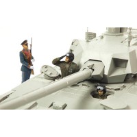 1/35e Zvezda Equipage Char Russe Parade