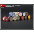 1/35e MiniArt Barils de carburant et d'huile 1930/1950