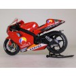 1/12e Tamiya Yamaha YZR500 2002